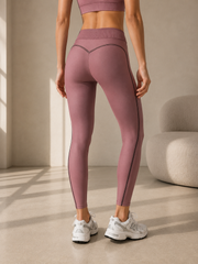 alo Airlift High-Waist 7 \ 8 Line Up Legging.