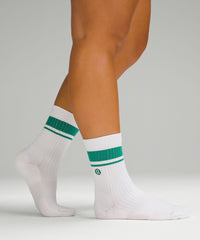 Unisex-Daily-Essential-Quarter-Socks-Stripe