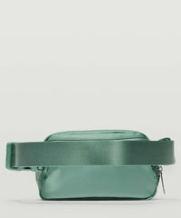 Everywhere Belt Bag 1L